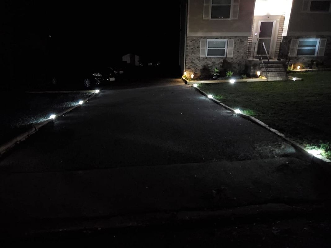 Fahrstraßen-führte drahtlose Solardock-Licht-Runde Markierung im Freien für Gehweg 110*22.5 Millimeter