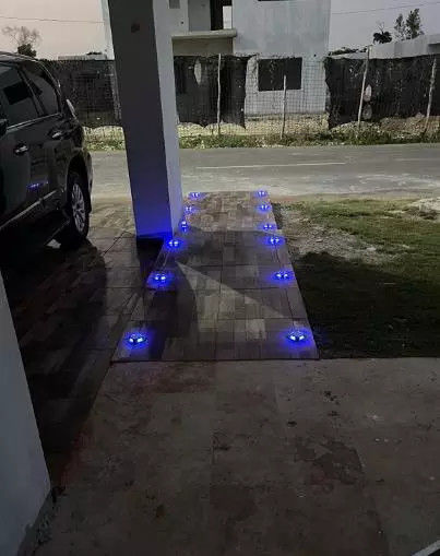 Fahrstraßen-führte drahtlose Solardock-Licht-Runde Markierung im Freien für Gehweg 110*22.5 Millimeter