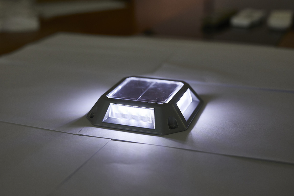 Quadrat-helles angetriebenes Dock-Solarlicht 1.2V Marine Deck Driveway im Freien 1200MAH
