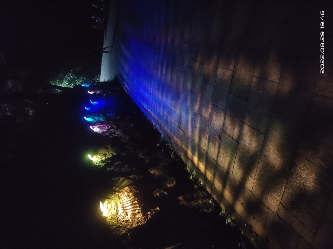 Wand-Landschaftszaun LED 123 * 60 * 65mm Solarlicht im Freien RGB des garten-3.7V dekorativer