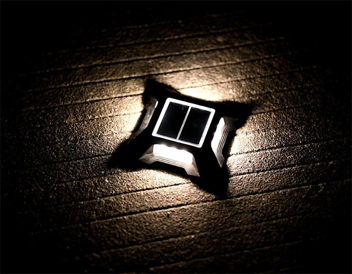 IP68 Wasserdichtes Einfahrtlicht Solardocklicht für Garten Terrasse