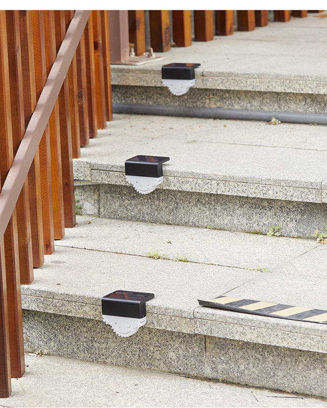ABS-PC Solar-LED-Gartenleuchten Außen-Solar-Lampe Solarzaunleuchten