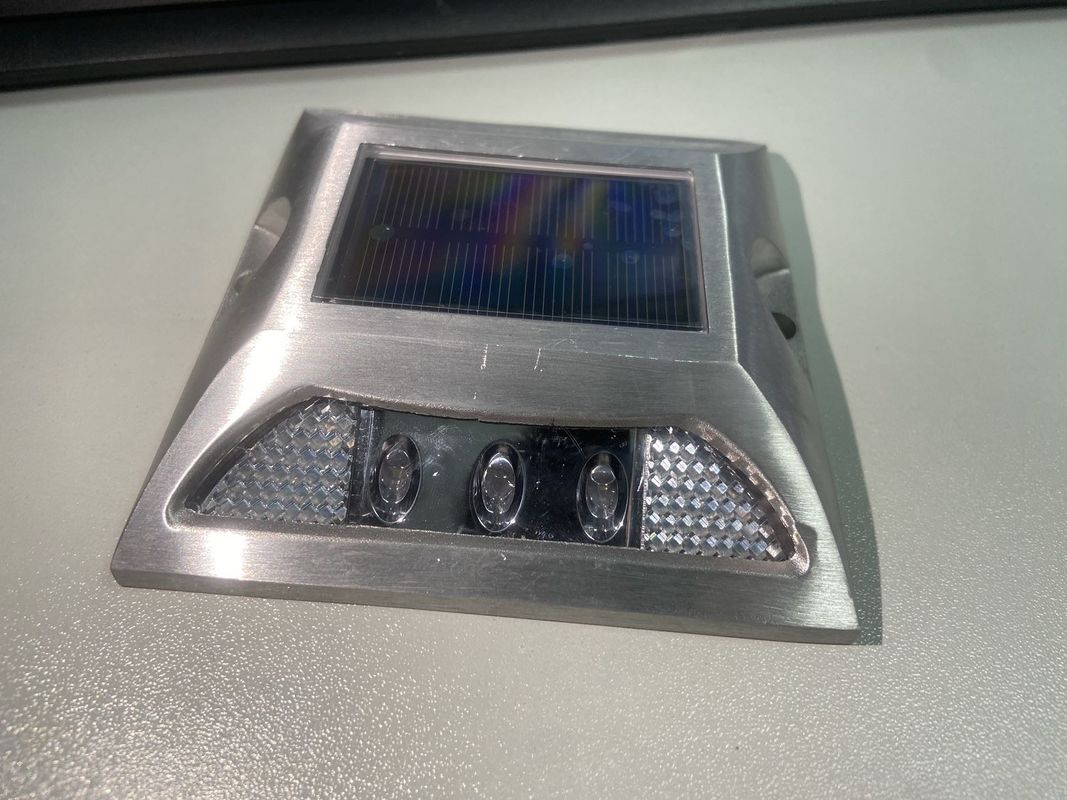 Sonnenstraßenstangen Aluminiumlegierung PC Weiß/Gelb/Rot/Blau/Grün LED-Leuchten 2V Spannung