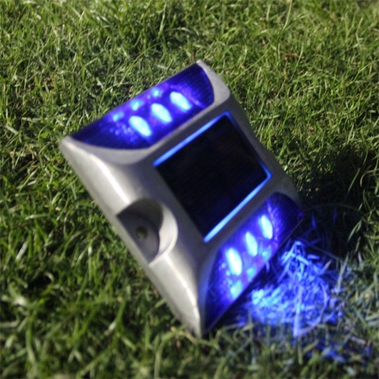 Weiß/Gelb/Rot/Bule/Grün solarbetriebene Straßenmarker für extreme Temperaturen