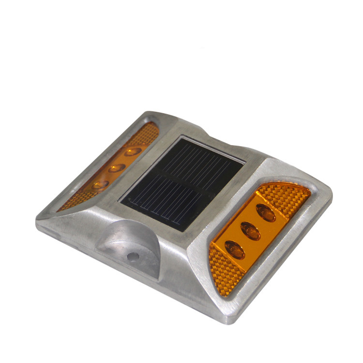Weiß Gelb Rot Blau Grün 330g 2V LED Solarstraßenstangen Arbeitstemperatur -20C-70C Aluminiumlegierung