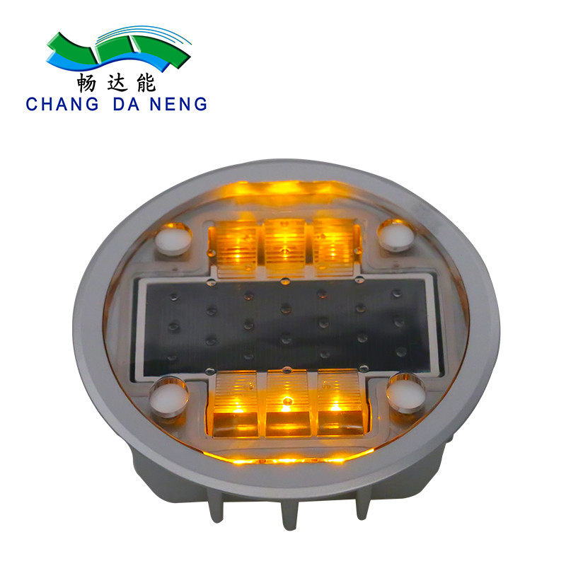 136*52mm Größe Superhelle Solar-LED-Begrabene Straßenmarker mit IP68-Wasserdichtheit