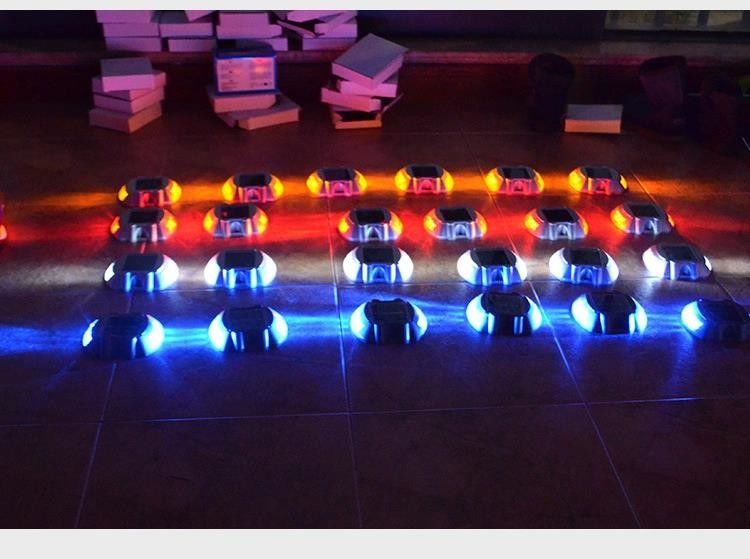 Aluminium Wasserdicht IP68 Solar Straßenseitenreflectoren Lichter Marker Solar Stud Lichter