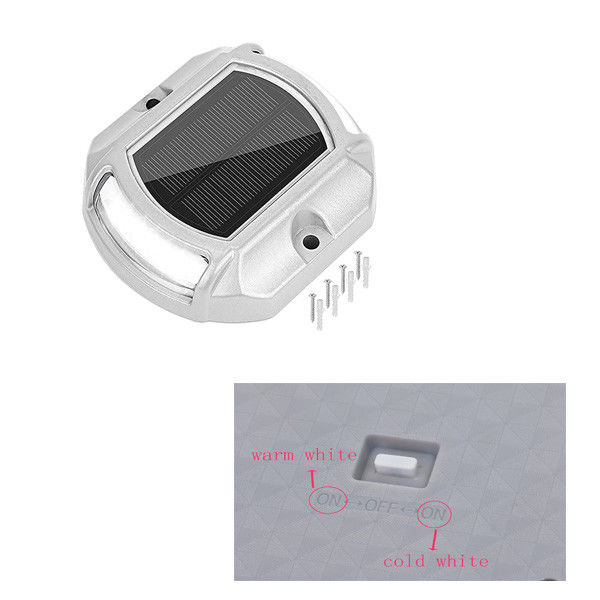 246g IP67 Solardecklicht mit einfacher Schraubeninstallation und Batterie 1,2V/600MAH Ni-Mh Batterie