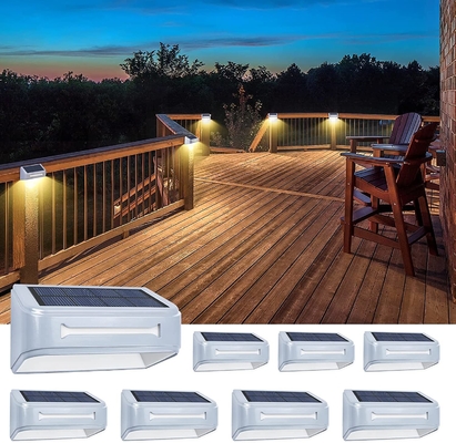 Solarbetriebene LED-Gartenzaunleuchten für Außenwasserdichte Beleuchtung in warmem Weiß/Kaltweiß/Blau/RGB 1-3 Jahre Garantie