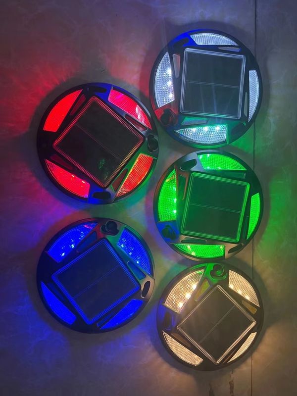 Warme weiße Solarstraßenstange mit 12 LEDs für Verkehrssicherheit und Auffahrtsbeleuchtung