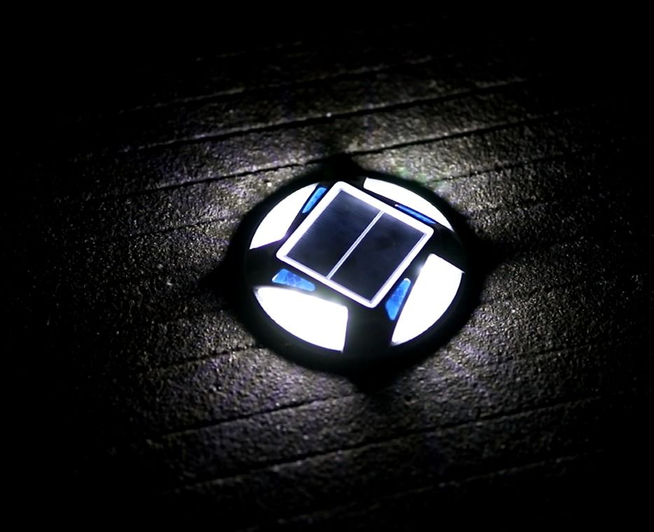 Aluminium-Wasserdichte LED-Solarstraßenstiel mit 12 LEDs für Verkehrssicherheit bei -20-70°C